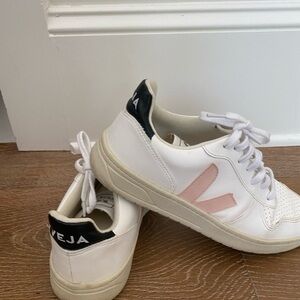 Veja sneakers